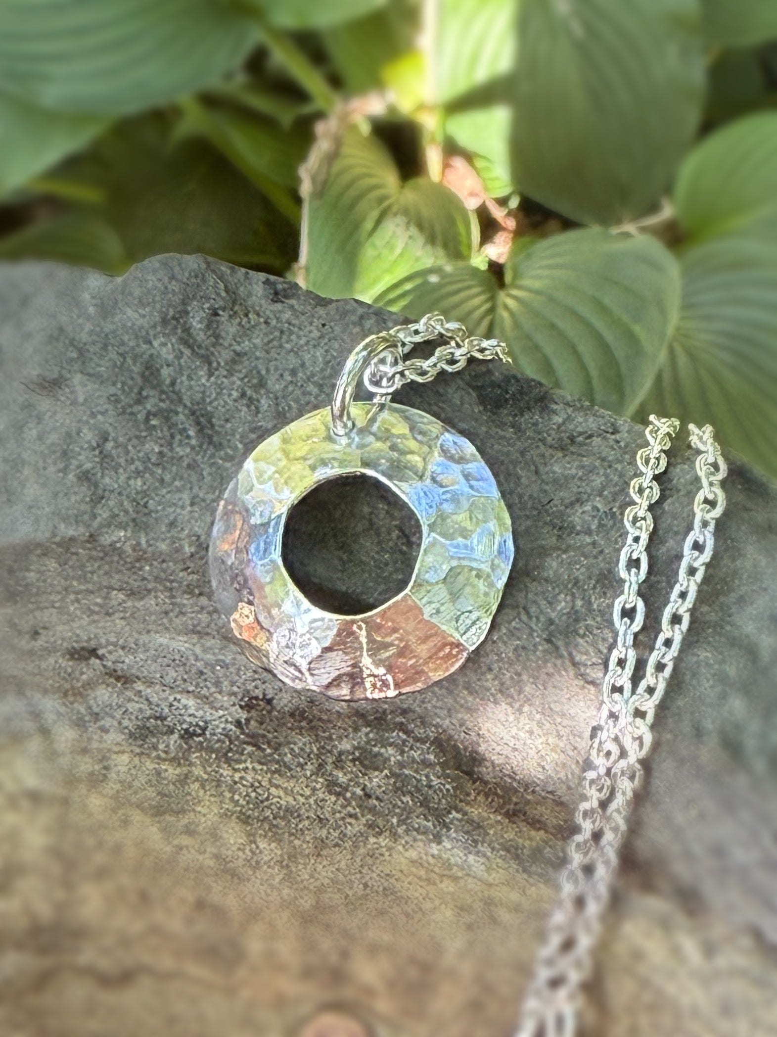 LUNA PENDANT NECKLACE