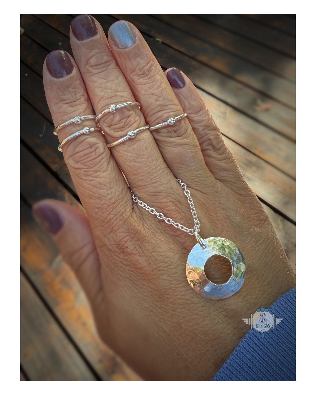 LUNA PENDANT NECKLACE