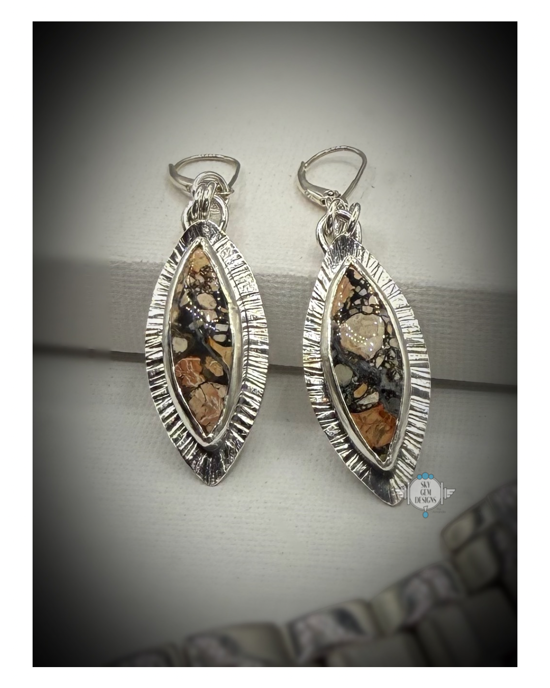 MARIPOSA MONARCA MARQUIS EARRINGS