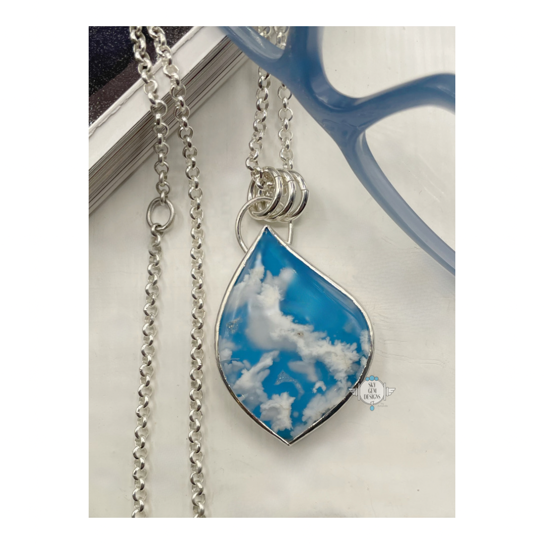 ENDLESS CIRCLE SKYSTONE WAVE PENDANT NECKLACE