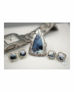 SNOW SCAPES SERENE RING SIZE 8.5
