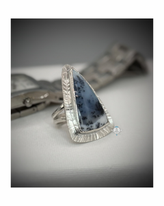 SNOW SCAPES SERENE RING SIZE 8.5