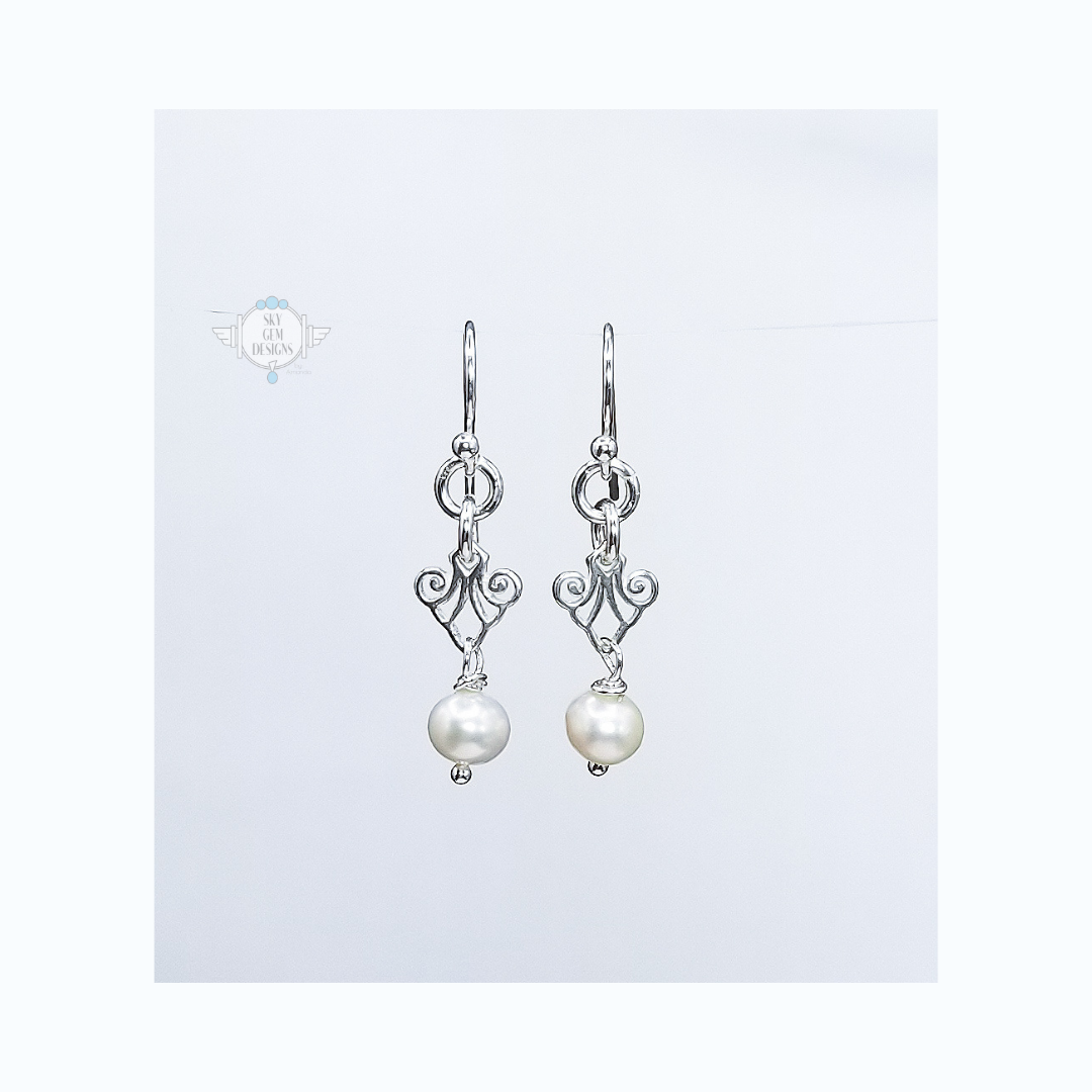 ART DECO CHIC SCROLL EARRINGS WITH FRESHWATER PEARL