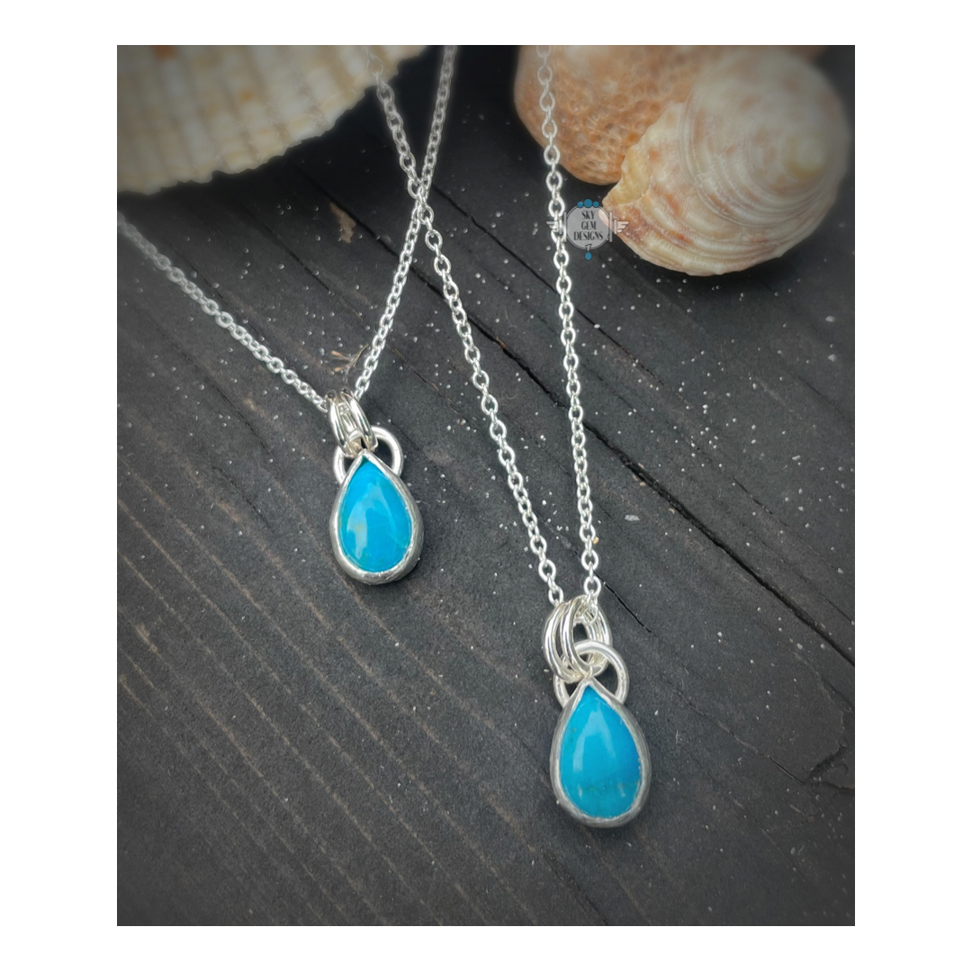SMALL TURQUOISE PENDANT NECKLACE