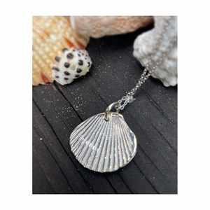 Shell pendant necklace on sale