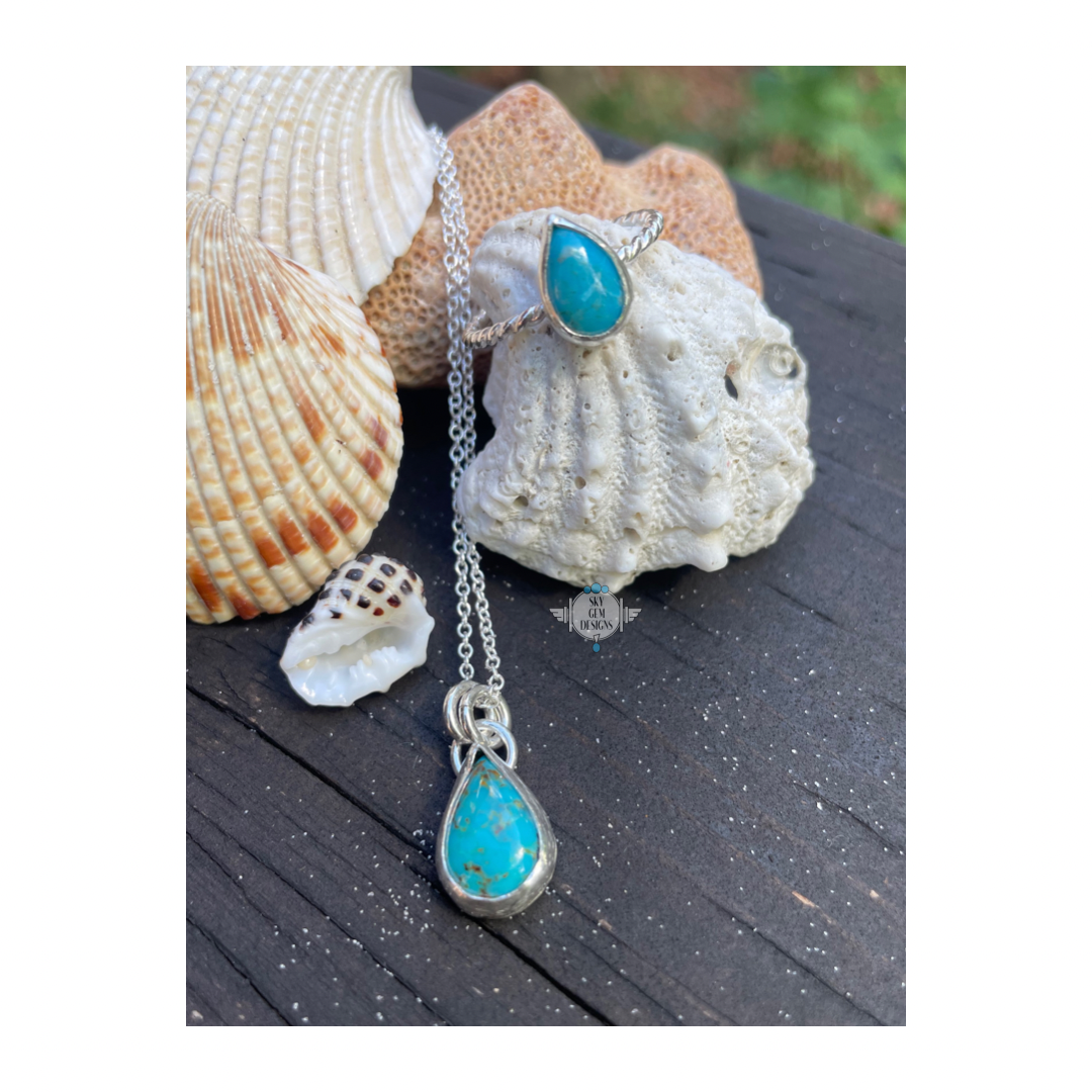 TURQUOISE PEAR SHAPE WAVE RING - 7.5