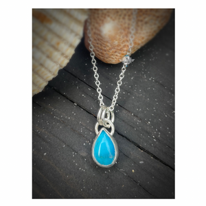 SMALL TURQUOISE PENDANT NECKLACE