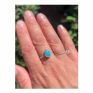 TURQUOISE PEAR SHAPE WAVE RING - 7.5