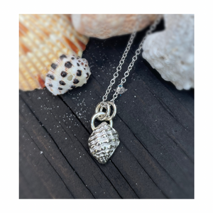 SPIRAL SHELL PENDANT NECKLACE